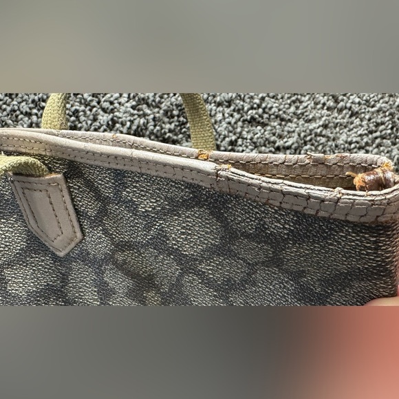 YSL tote - Picture 10 of 16